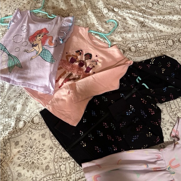 $5 Girls Size 2T 7 piece bundle, NWOT - Picture 2 of 4